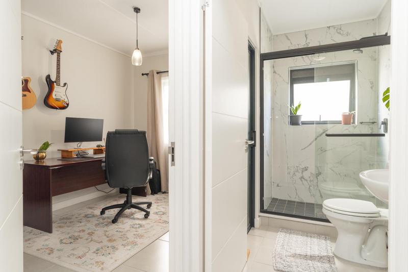 2 Bedroom Property for Sale in The Huntsman Western Cape